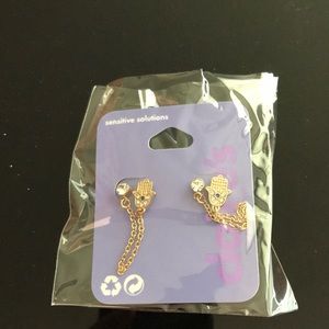 Indy hand earrings for double piercings